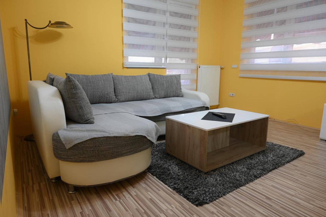 Mb Apartments Ягодина Экстерьер фото