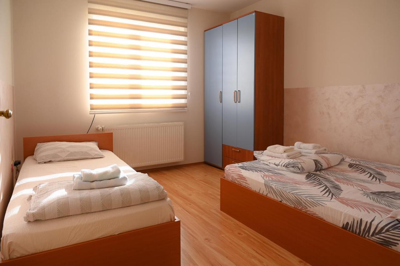 Mb Apartments Ягодина Экстерьер фото
