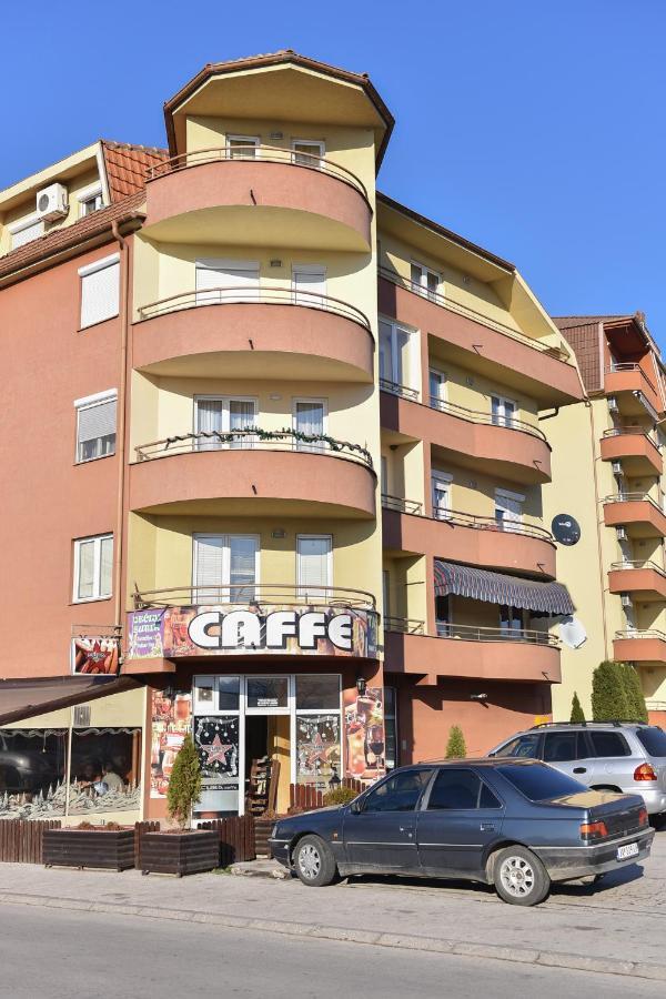 Mb Apartments Ягодина Экстерьер фото